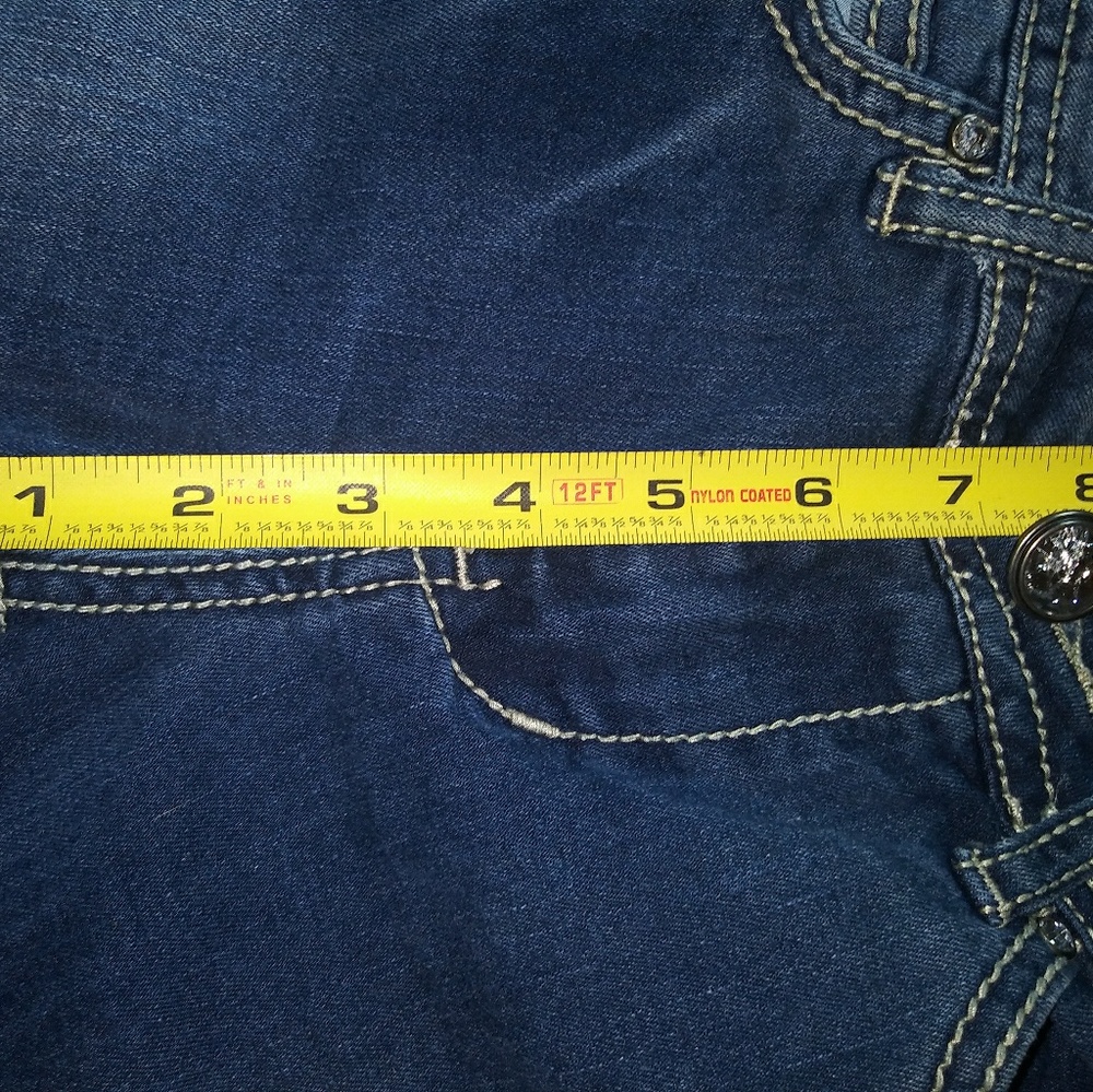 Destructed Jean Capris - Picture 5 of 8